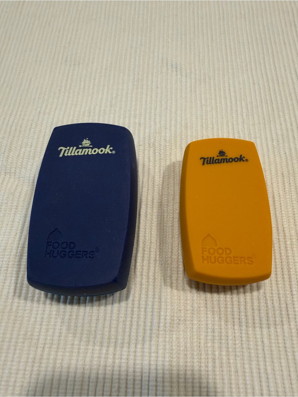 Food Huggers Silicone Food Savers - Blue and Orange